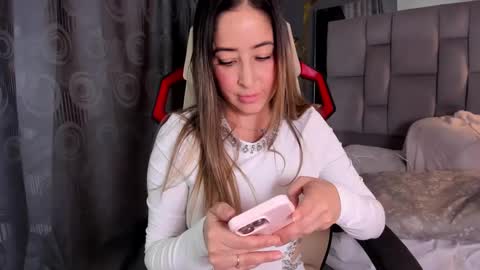 Alyze make feel hot as hell online show from 10/09/25, 01:58