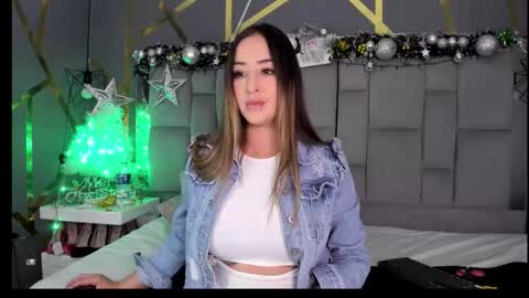 Alyze make feel hot as hell online show from 12/20/25, 11:12