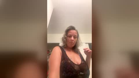Snapshot of amadomindy chatting on 06/12/26, 11:25 amadomindy online show from 06/12/26, 11:25
