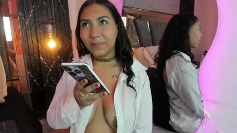 Snapshot of amaia_a chatting on 05/16/26, 08:07 amaia_a online show from 05/16/26, 08:07