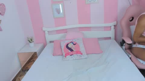 amaia_monroe online show from 12/05/25, 04:36