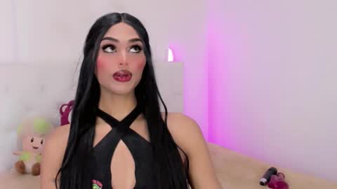 amal_baddel_ online show from 10/28/25, 07:34