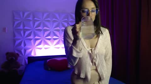 Amalett online show from 05/07/26, 01:11