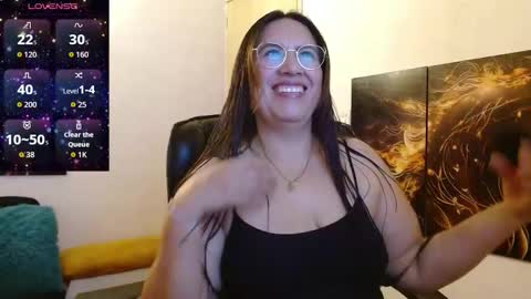 Snapshot of amalia_brunette chatting on 12/20/25, 11:23 AMALIA online show from 12/20/25, 11:23