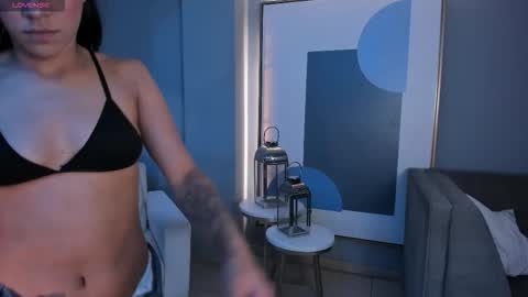 Amalia cruss online show from 11/17/25, 12:05