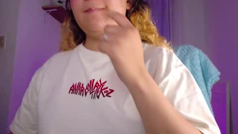 Amalia Im Back See you soon this January 7 at 10 pm Colombia time online show from 12/04/25, 01:15