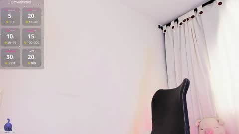 Amalia    real MIA  online show from 12/18/24, 11:24