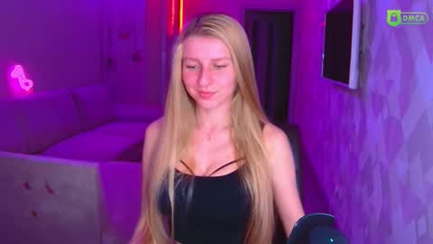 Amalia online show from 11/21/25, 03:00