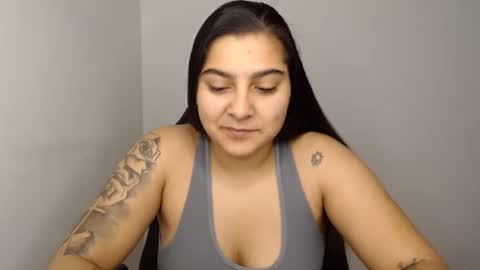 The queen of the biceps  online show from 01/04/25, 09:21