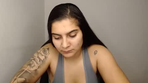 The queen of the biceps  online show from 01/05/25, 12:42