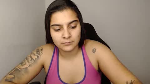 The queen of the biceps  online show from 01/13/25, 03:23