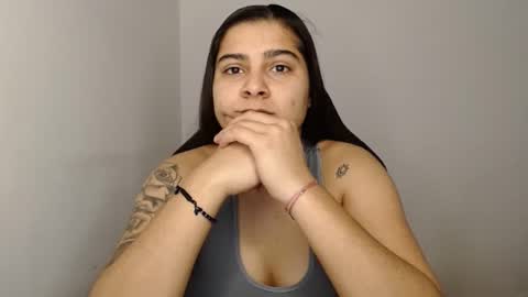 The queen of the biceps  online show from 01/31/25, 11:56