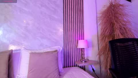 Luisa online show from 10/30/25, 01:07