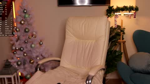 Amanda  fox online show from 12/02/24, 01:24