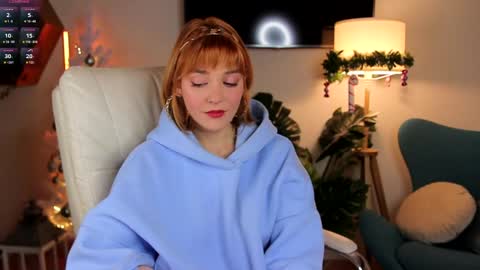 Amanda  fox online show from 12/15/24, 07:13