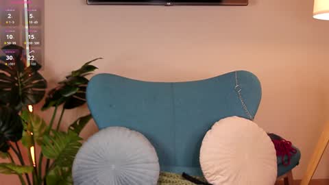 Amanda  fox online show from 01/29/25, 07:15