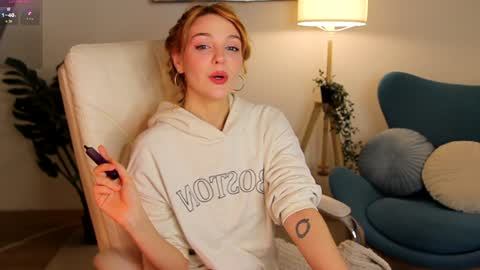 Amanda  fox online show from 02/08/25, 01:33