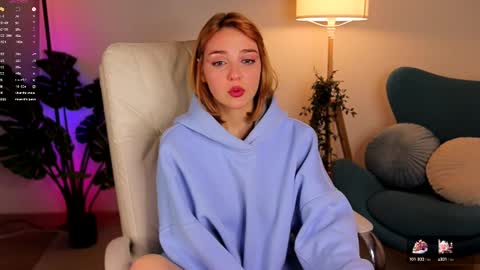 Amanda  fox online show from 02/10/25, 10:19