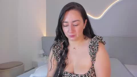 Snapshot of amanda_benz_ chatting on 06/16/26, 11:13 amanda_benz_ online show from 06/16/26, 11:13
