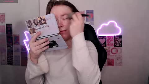 Hi im Amanda online show from 05/12/26, 11:29