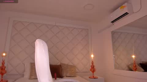 Snapshot of amanda_colin chatting on 09/27/25, 08:58 Amanda online show from 09/27/25, 08:58