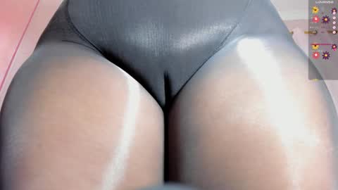 Amanda Marcuzzi  online show from 10/27/25, 11:47