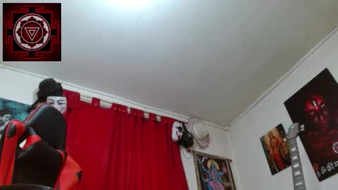 Amanda Valeska online show from 10/12/25, 04:39