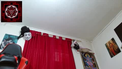 Amanda Valeska online show from 12/18/25, 05:41