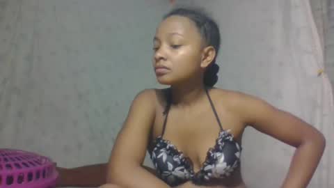 amandaaa25 online show from 10/08/25, 06:00