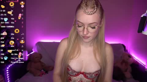 Snapshot of amandaafire chatting on 01/05/25, 05:51 Amanda online show from 01/05/25, 05:51