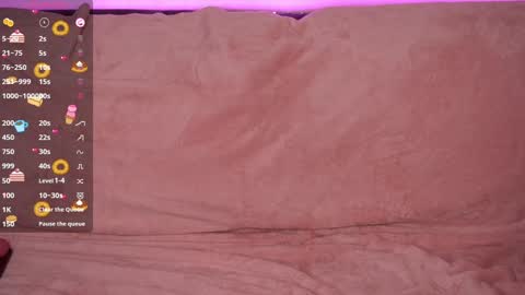 Snapshot of amandaafire chatting on 01/12/25, 12:44 Amanda online show from 01/12/25, 12:44