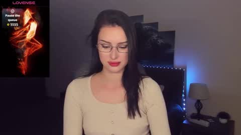 Snapshot of amandaair chatting on 10/02/25, 05:42 AmandaAir online show from 10/02/25, 05:42