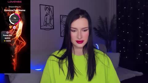 Snapshot of amandaair chatting on 11/30/25, 06:34 AmandaAir online show from 11/30/25, 06:34