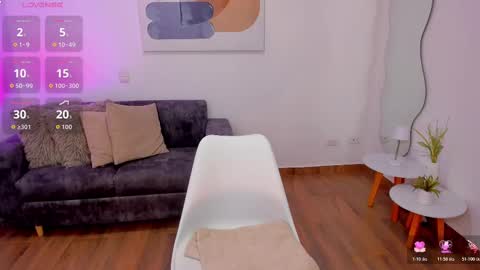 Amanda  online show from 10/28/25, 01:14