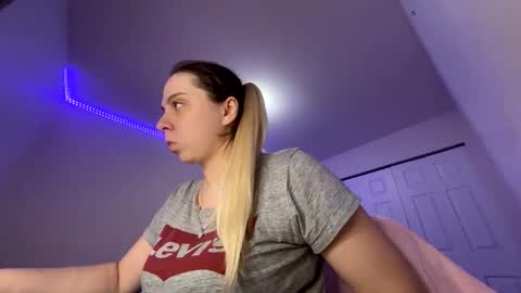 Amanda online show from 02/27/25, 09:43