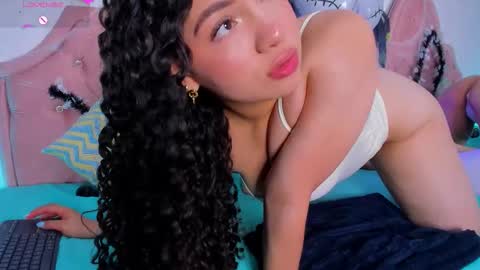 Snapshot of amandalee26 chatting on 10/25/25, 06:57 amandalee26 online show from 10/25/25, 06:57