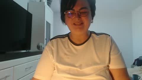 Snapshot of amandamuller1982 chatting on 04/23/26, 01:02 Anda online show from 04/23/26, 01:02