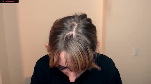 Amanda online show from 09/17/25, 08:05