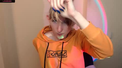 Amanda online show from 10/04/25, 08:56