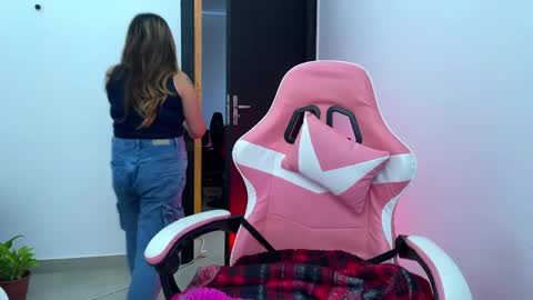 Amandha online show from 05/18/26, 01:17