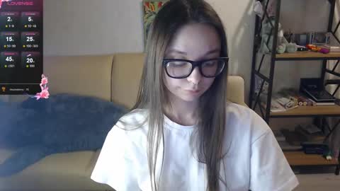 Snapshot of amaneli chatting on 12/03/24, 02:38 Mila online show from 12/03/24, 02:38