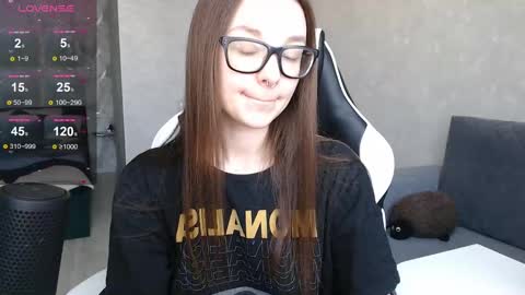 Snapshot of amaneli chatting on 03/08/25, 12:41 Mila online show from 03/08/25, 12:41