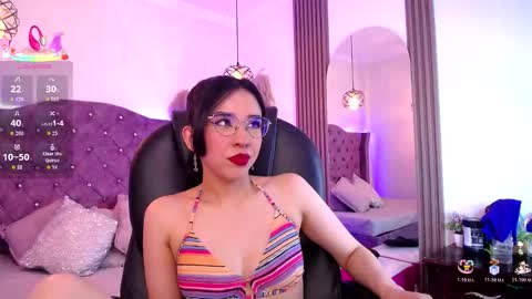 amara_davis1 online show from 12/23/25, 04:21