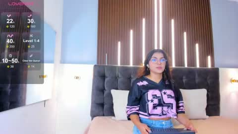 Snapshot of amara_lune chatting on 06/14/26, 03:08 online show from 06/14/26, 03:08