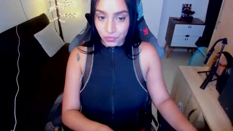 Amara Lux online show from 02/13/26, 03:57