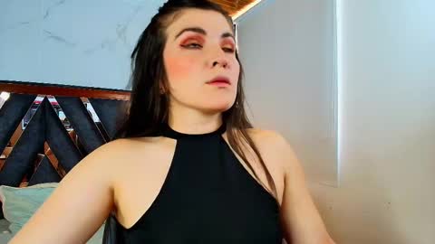 Amara Vega  online show from 11/04/25, 12:59