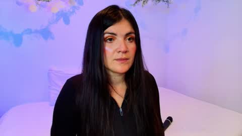 Amara Vega  online show from 12/20/25, 08:21