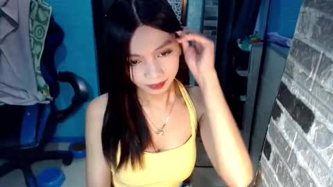 BELLA online show from 12/15/25, 07:34