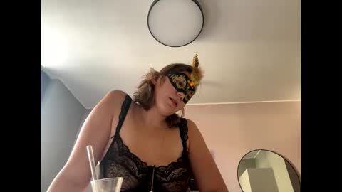 Amara Elise online show from 01/26/25, 02:30