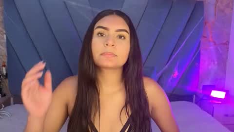 amarahanks_ online show from 11/03/25, 11:55